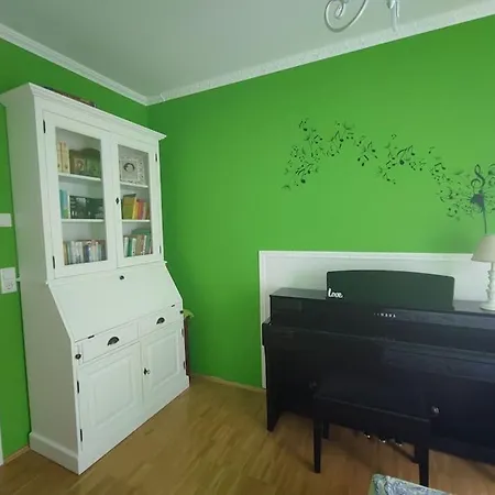 Cozy 4-rooms Flat In Wiesbaden